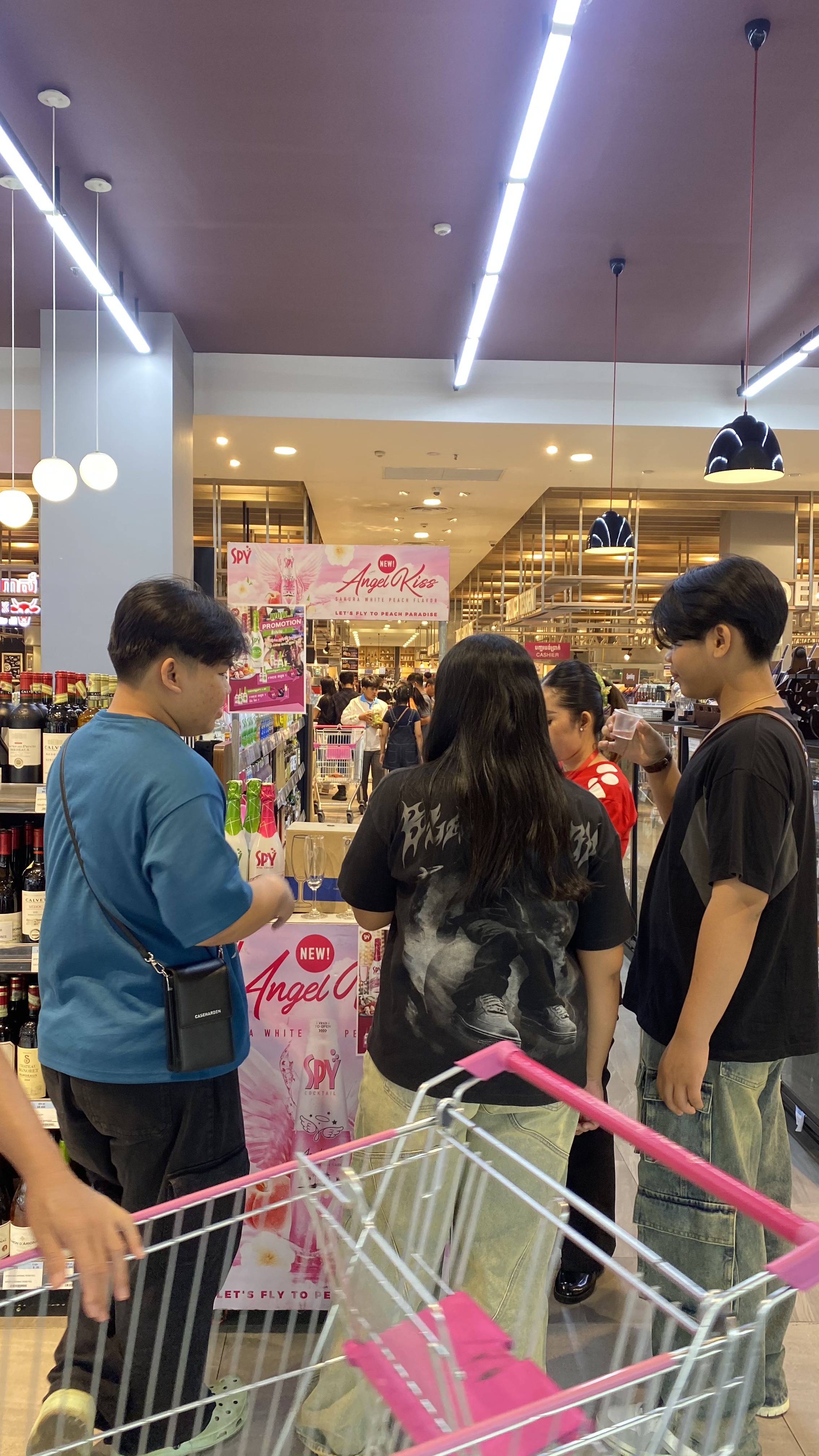 SPY Sparkle Fruit Revolutionizing FMCG Distribution with Da Houg Heng 25th December at Makro Cambodia - Image 19